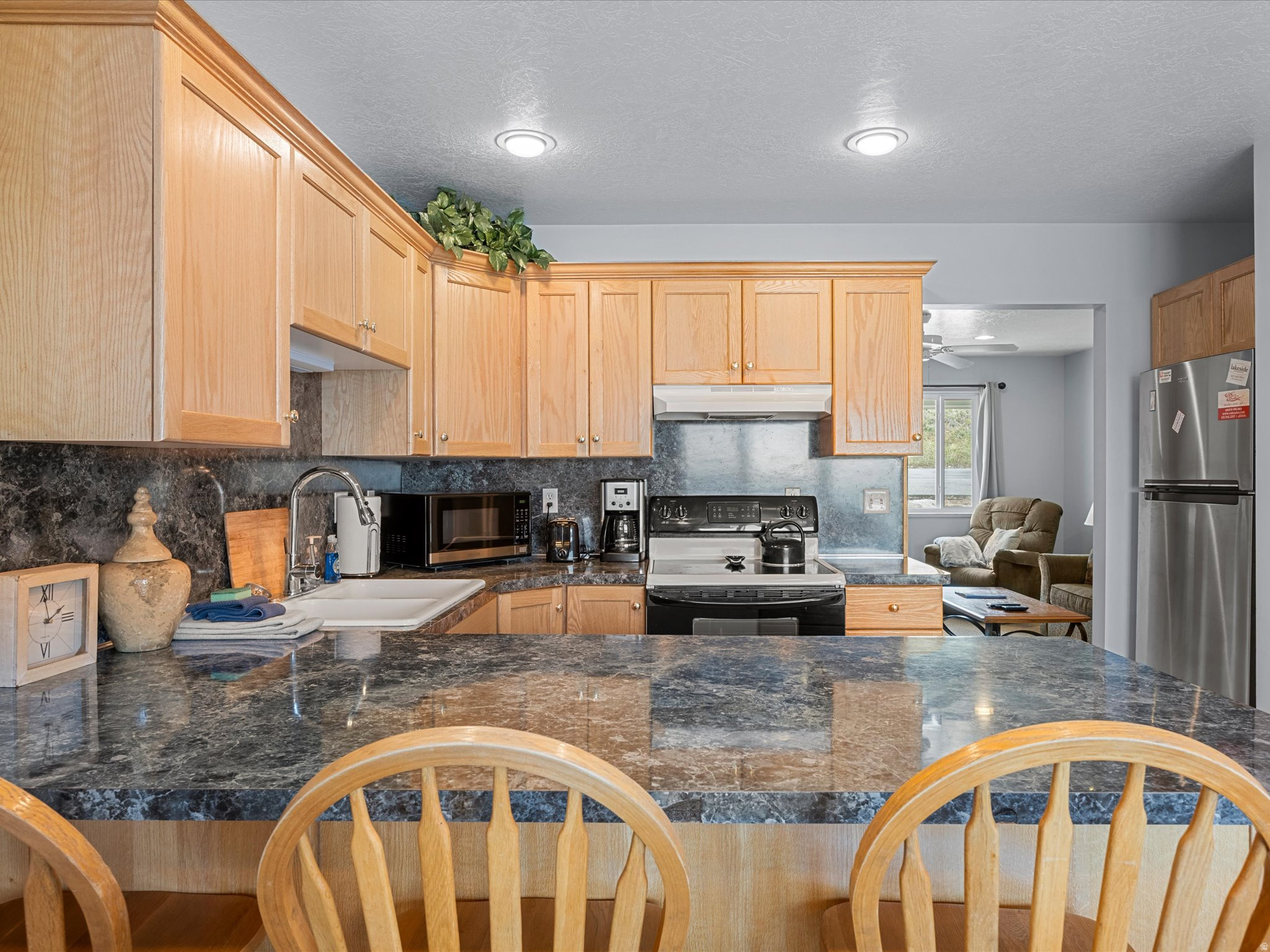 HARBOR VILLAGE - Residential