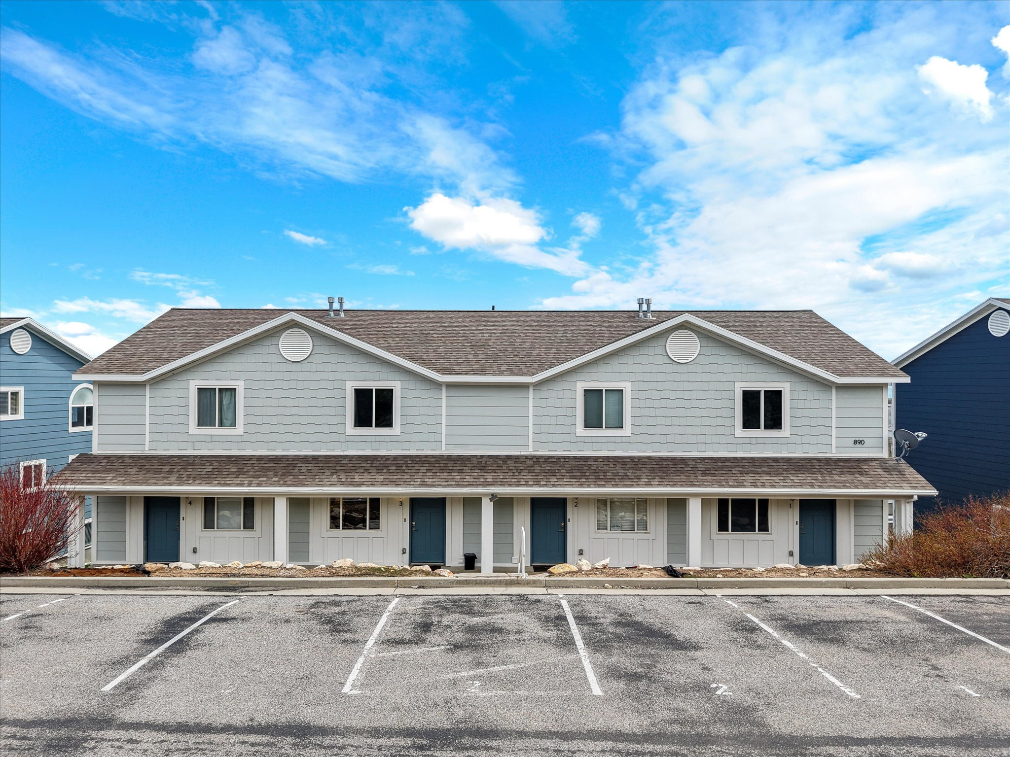 HARBOR VILLAGE - Residential