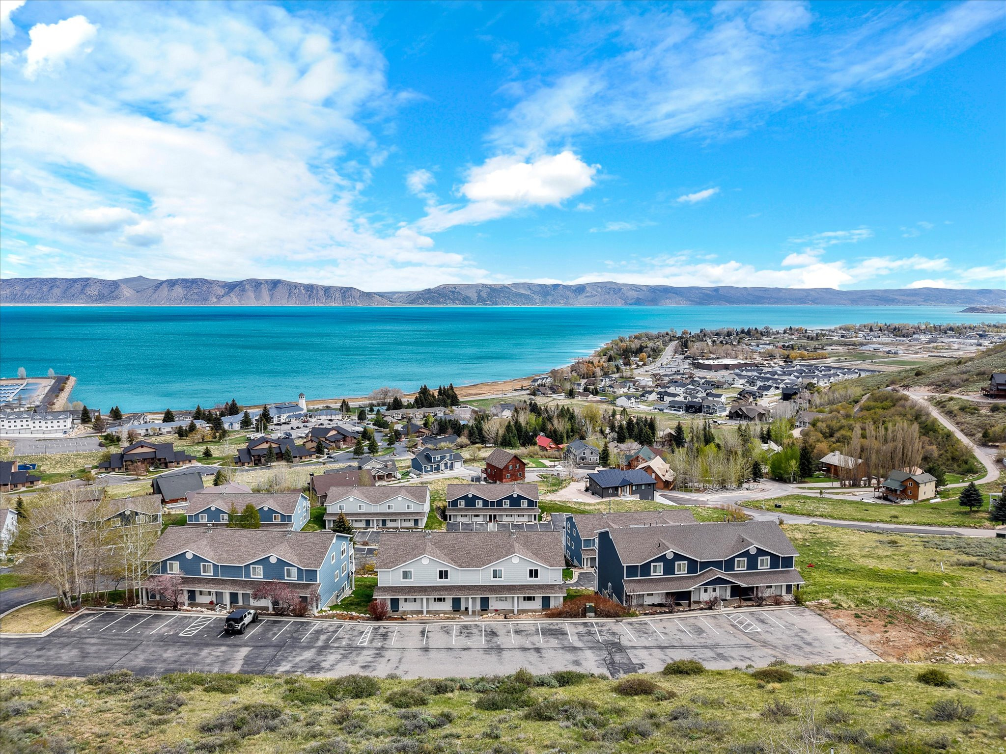 HARBOR VILLAGE - Residential