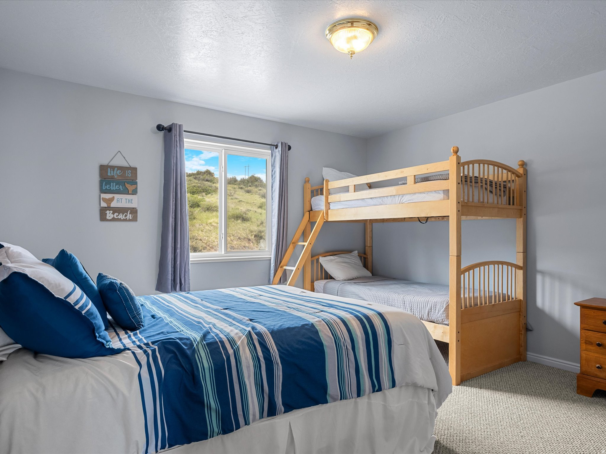 HARBOR VILLAGE - Residential