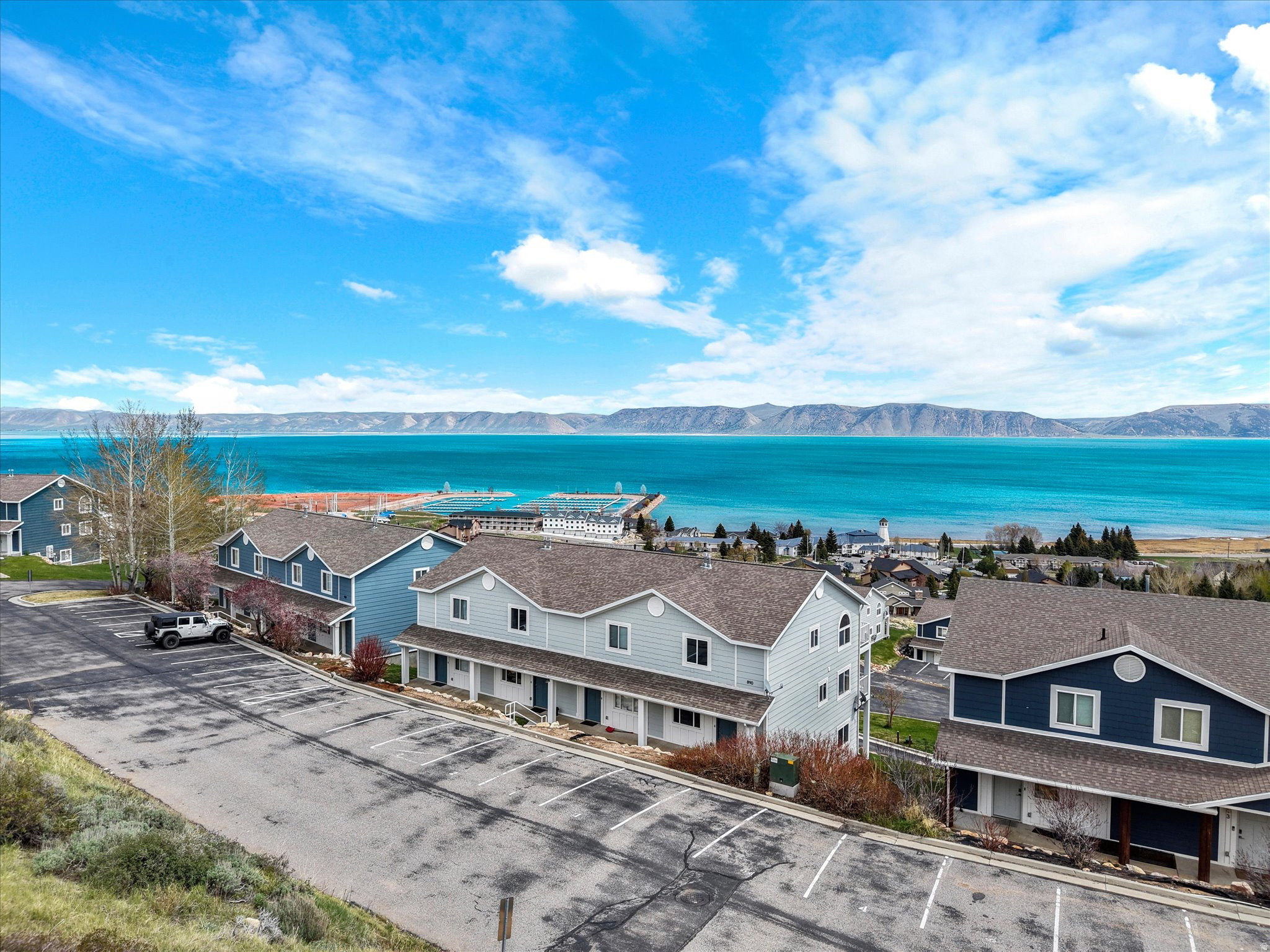 HARBOR VILLAGE - Residential