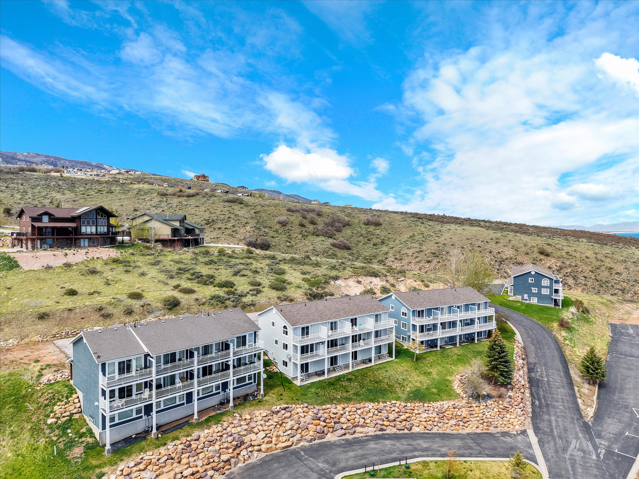 HARBOR VILLAGE - Residential