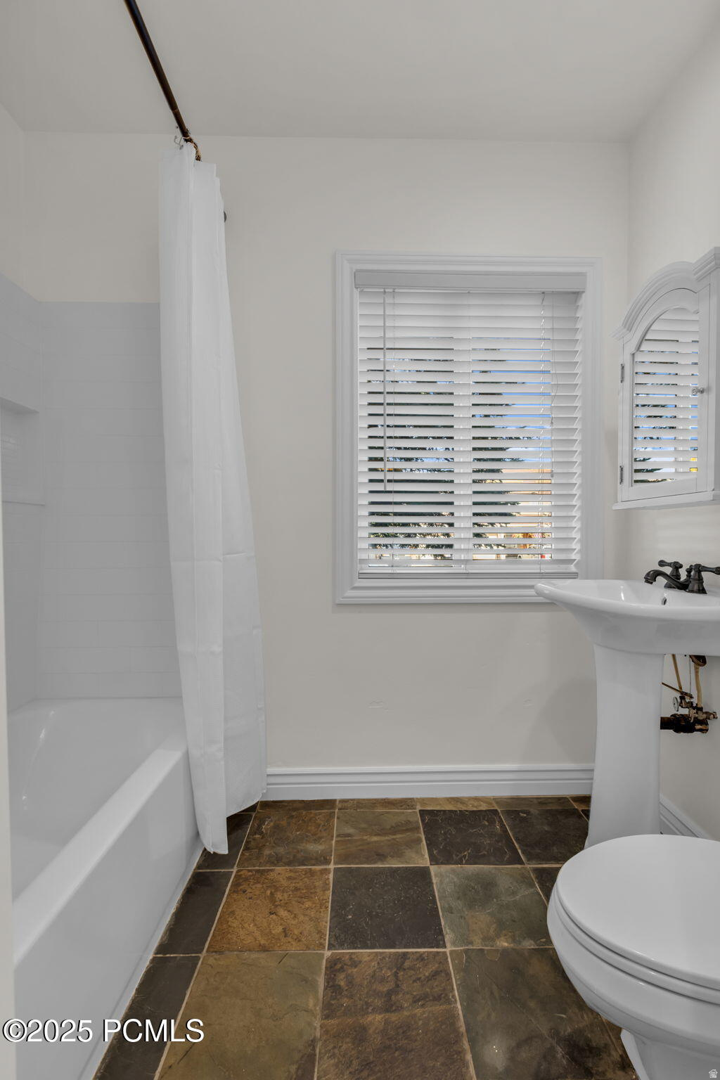 PROSPECTOR SQUARE - Residential