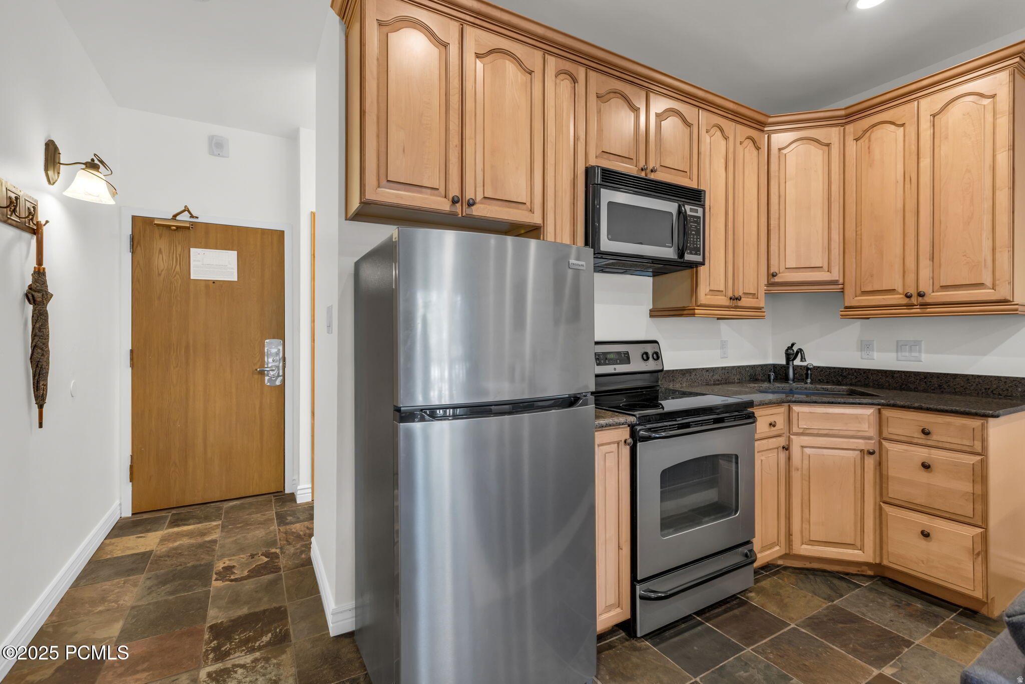 PROSPECTOR SQUARE - Residential