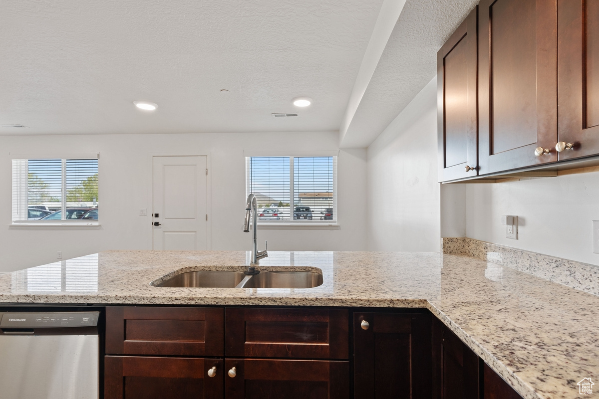 468 W Main St, Santaquin, Utah image 4