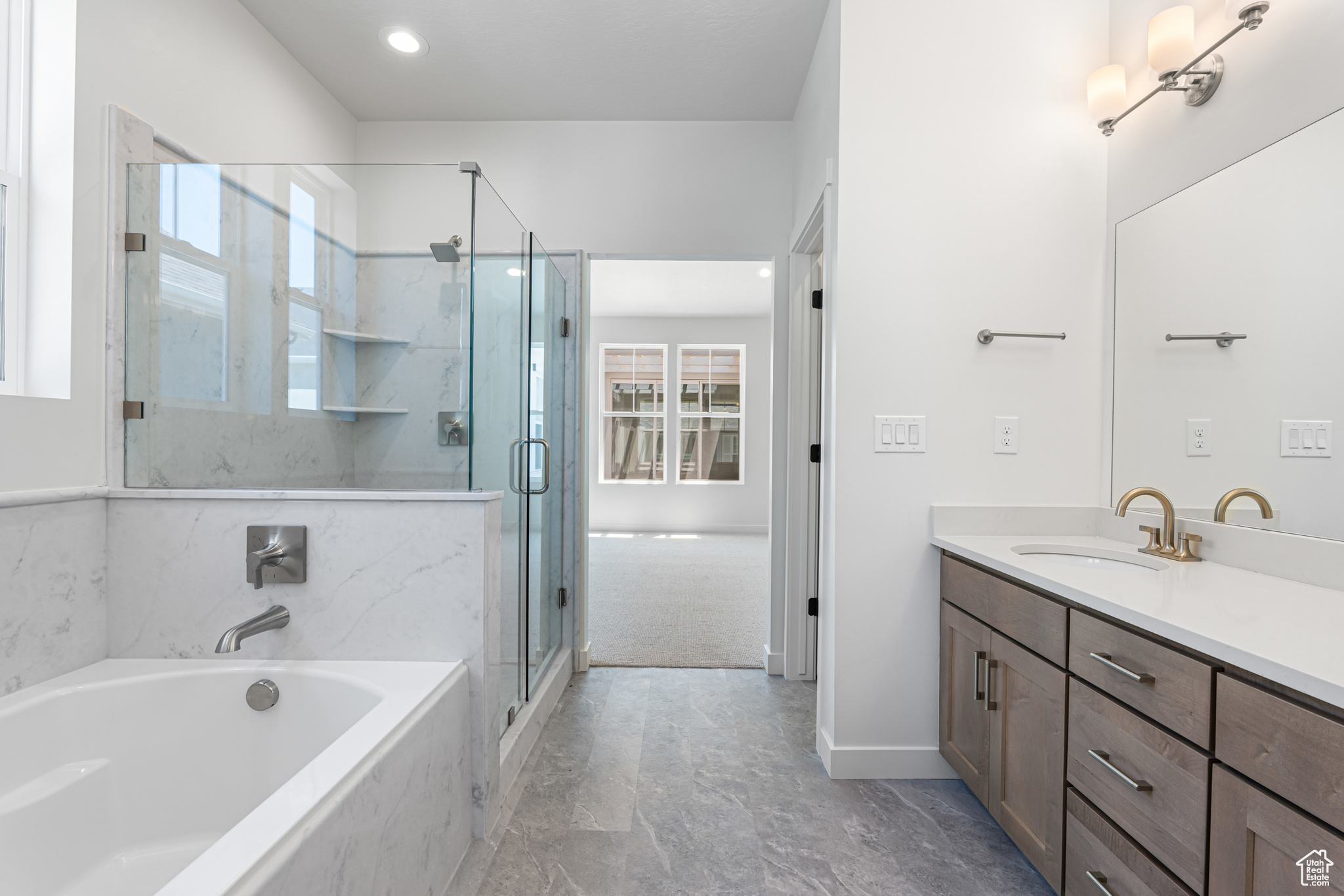 DAYBREAK - Residential