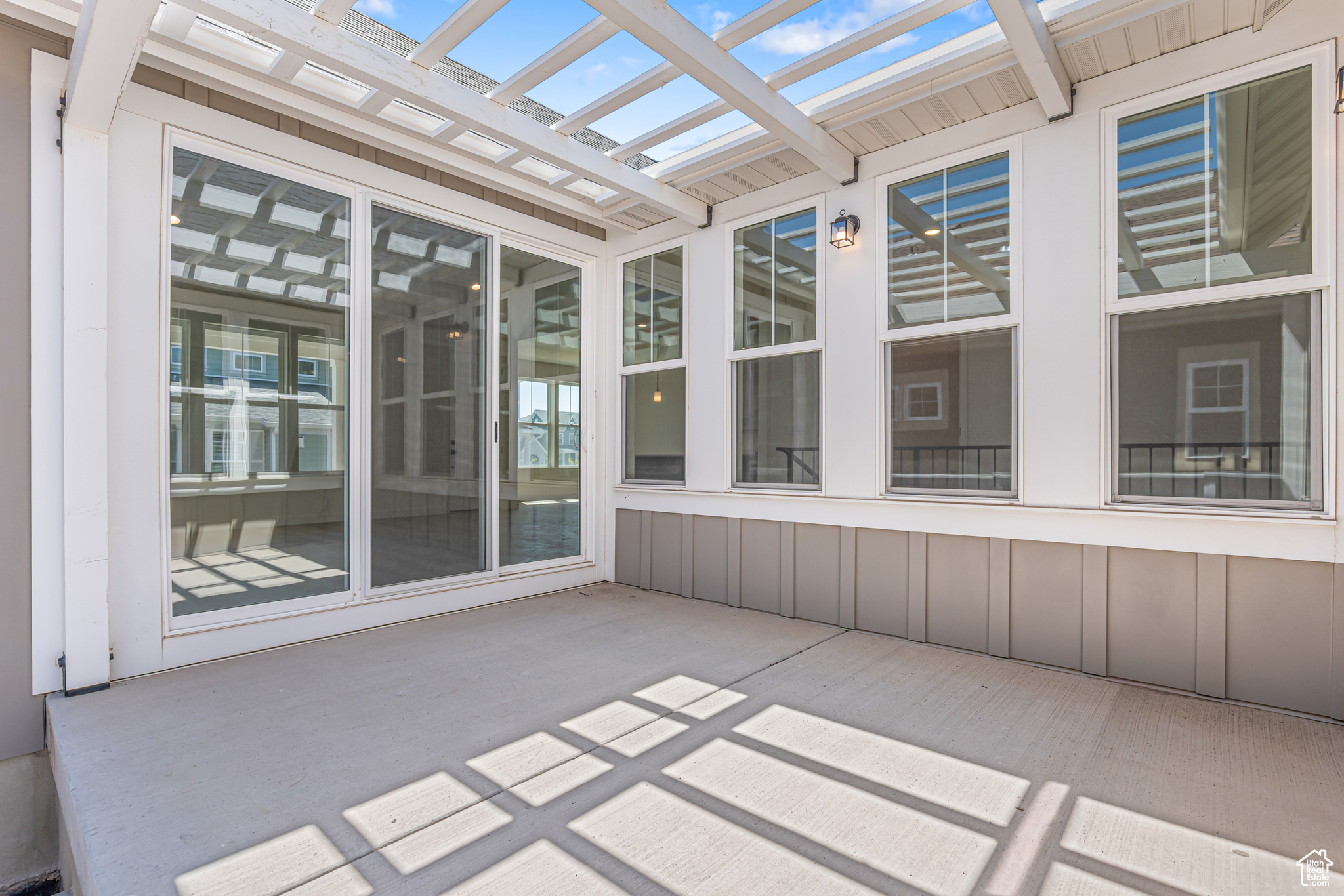 DAYBREAK - Residential