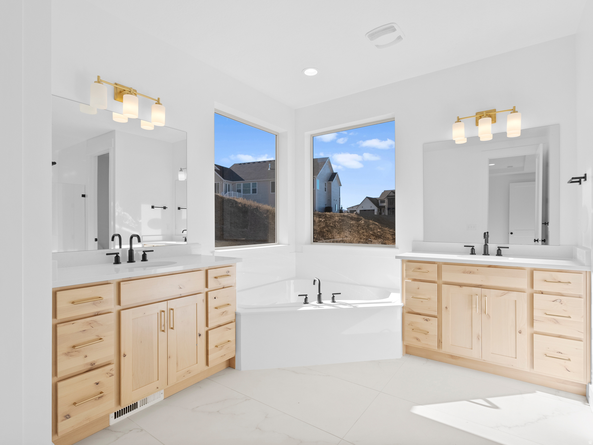 SELMAN RIDGE - Residential