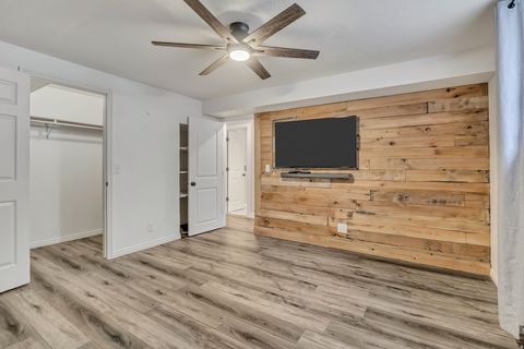 Tiny photo for 720 E 2600 N, North Ogden, UT 84414 (MLS # 2126334)