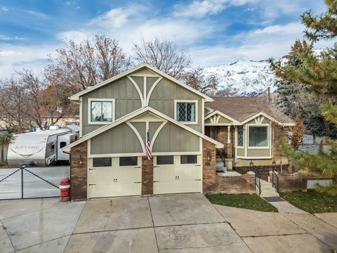 Tiny photo for 720 E 2600 N, North Ogden, UT 84414 (MLS # 2126334)