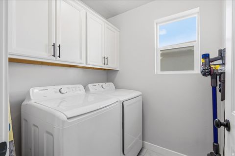 Tiny photo for 2996 S 2550 W, Syracuse, UT 84075 (MLS # 2126846)