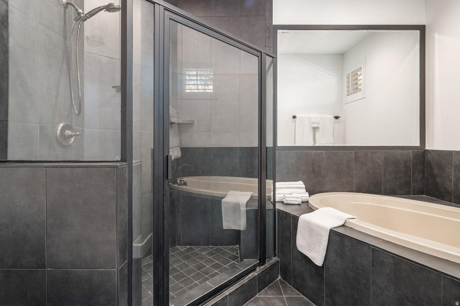 PAIUTE SPRINGS AT ENTRADA - Residential