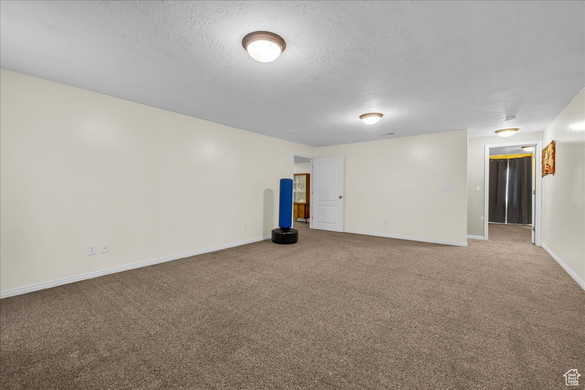 6636 Scarsborough Ln, West Jordan, Utah image 11