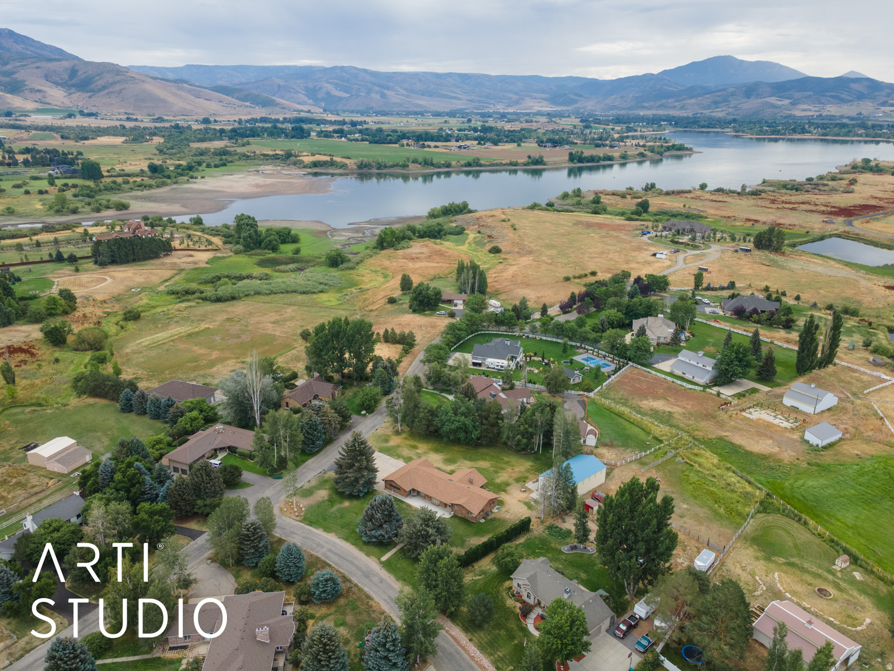 MINNIE CREEK ESTATES - Residential