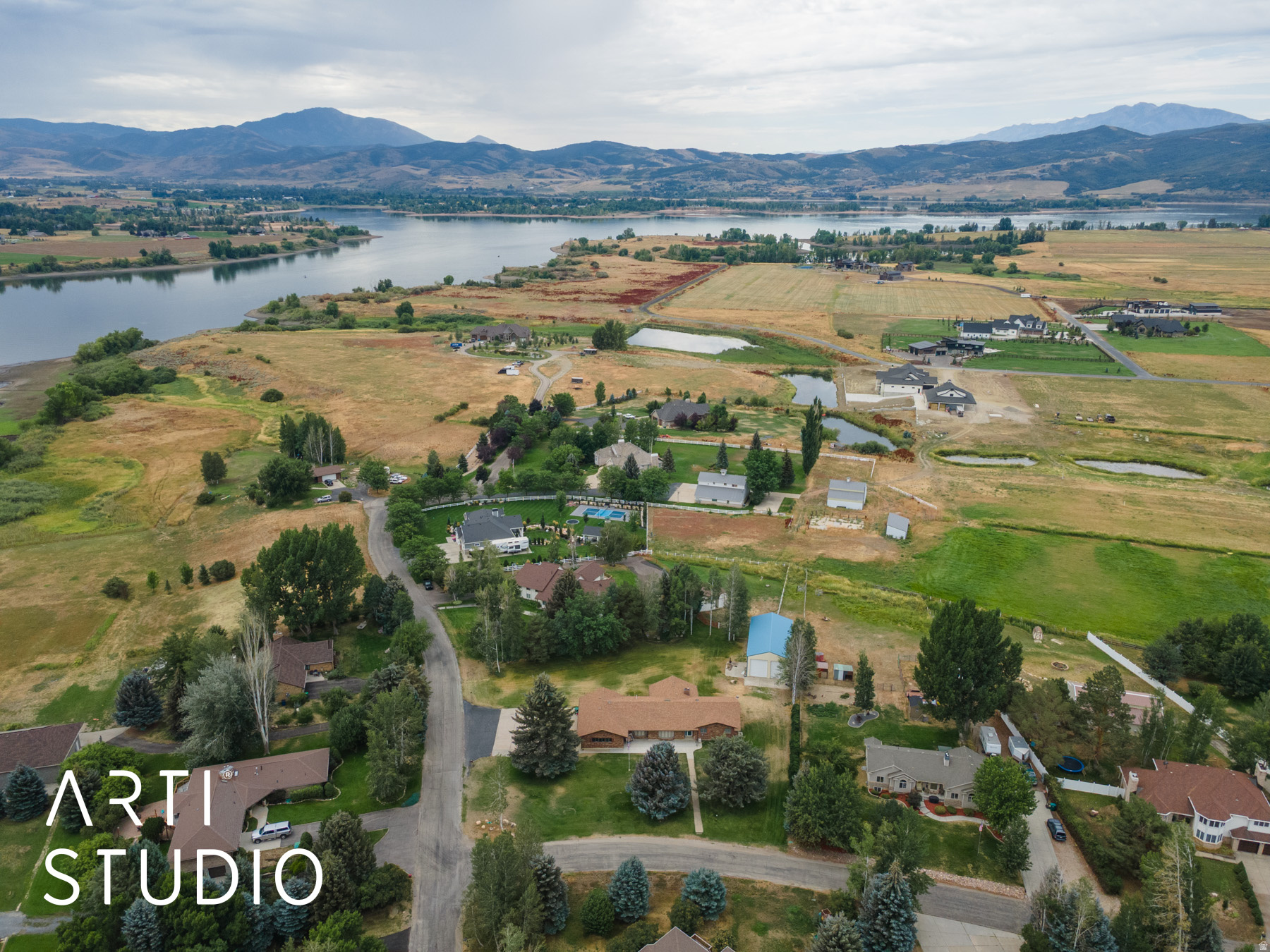 MINNIE CREEK ESTATES - Residential