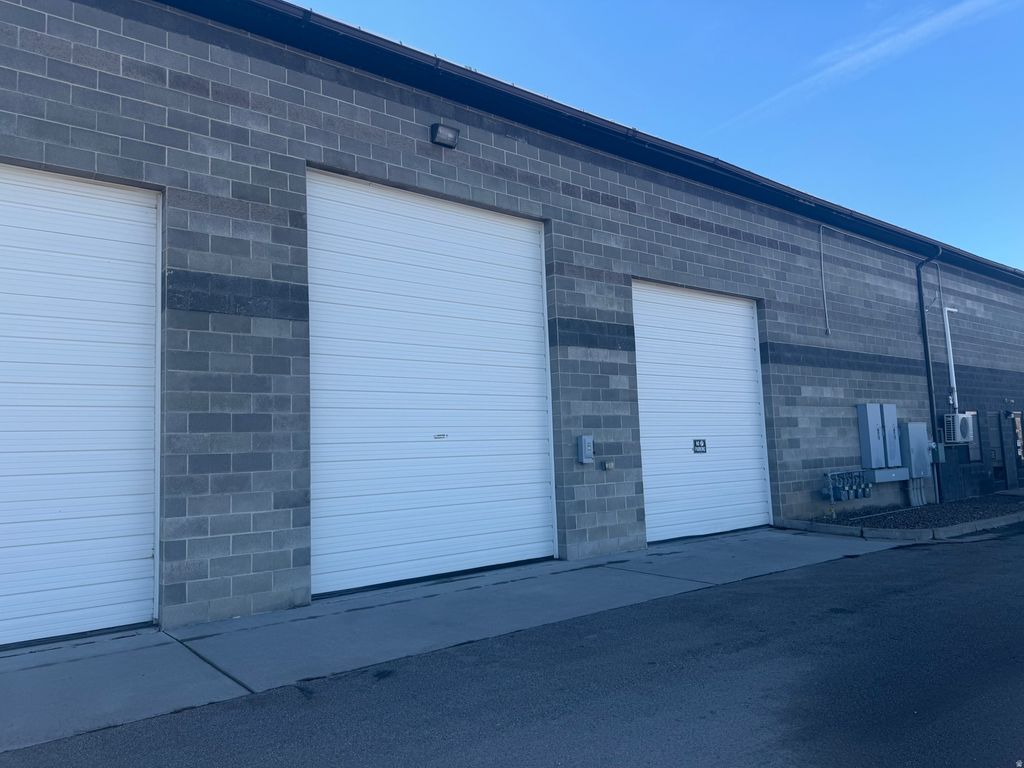 Photo of 889 W CENTER, Hyde Park, UT 84318 (MLS # 2144307)