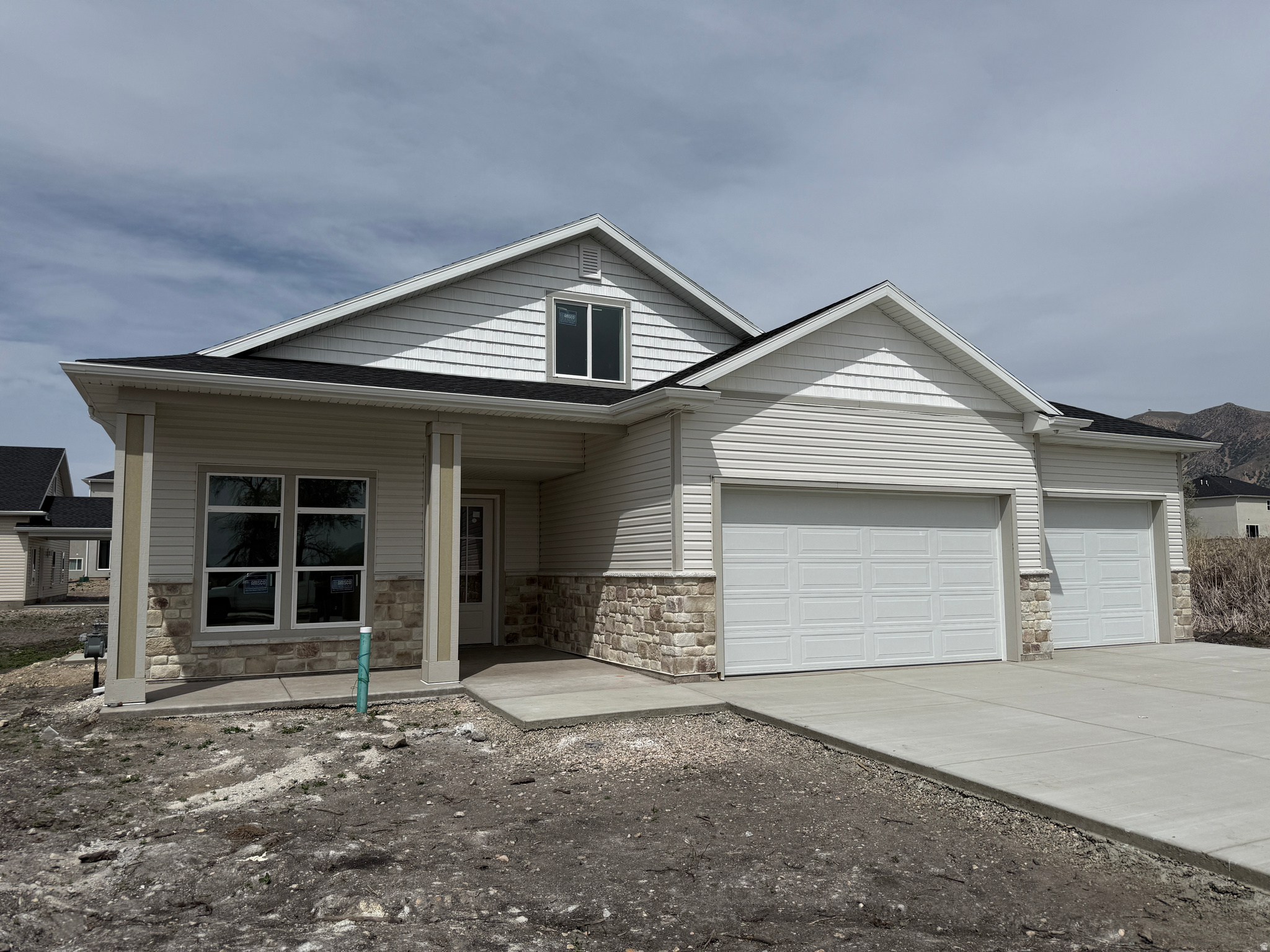 SPRING CREEK - Residential