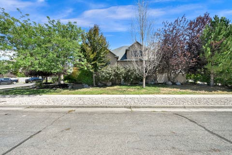 Tiny photo for 579 W 2400 S, Syracuse, UT 84075 (MLS # 2180562)