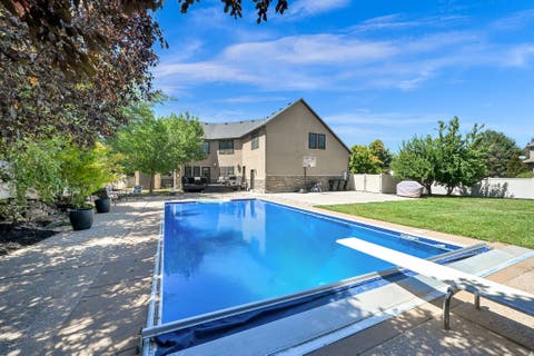 Tiny photo for 579 W 2400 S, Syracuse, UT 84075 (MLS # 2180562)
