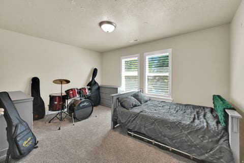 Tiny photo for 579 W 2400 S, Syracuse, UT 84075 (MLS # 2180562)