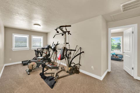 Tiny photo for 579 W 2400 S, Syracuse, UT 84075 (MLS # 2180562)