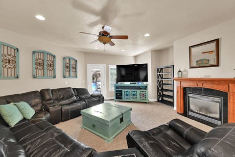 Tiny photo for 579 W 2400 S, Syracuse, UT 84075 (MLS # 2180562)