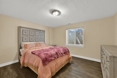 Tiny photo for 579 W 2400 S, Syracuse, UT 84075 (MLS # 2180562)