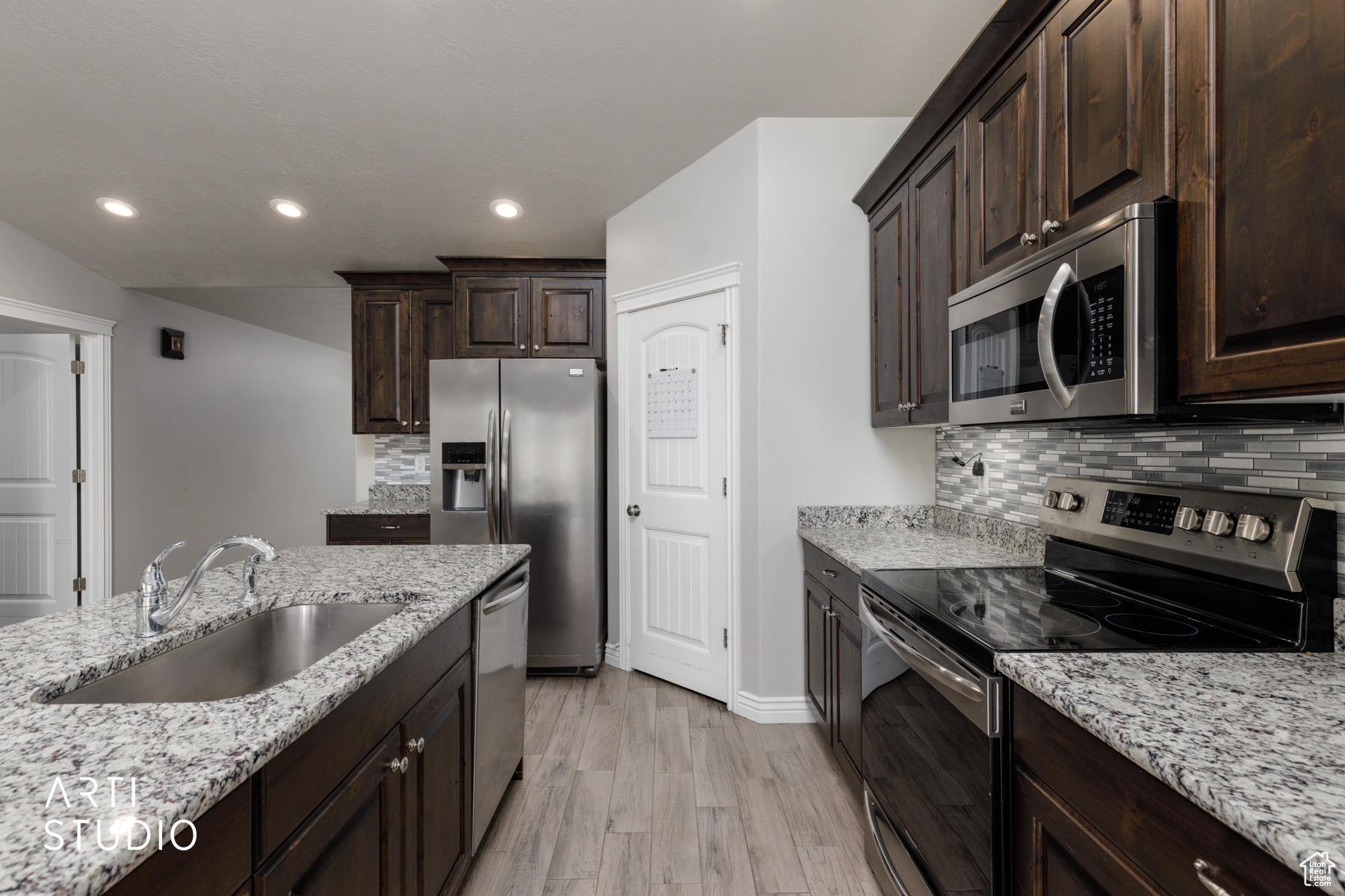 THE VILLAS AT COUNTRY HAVEN - Residential