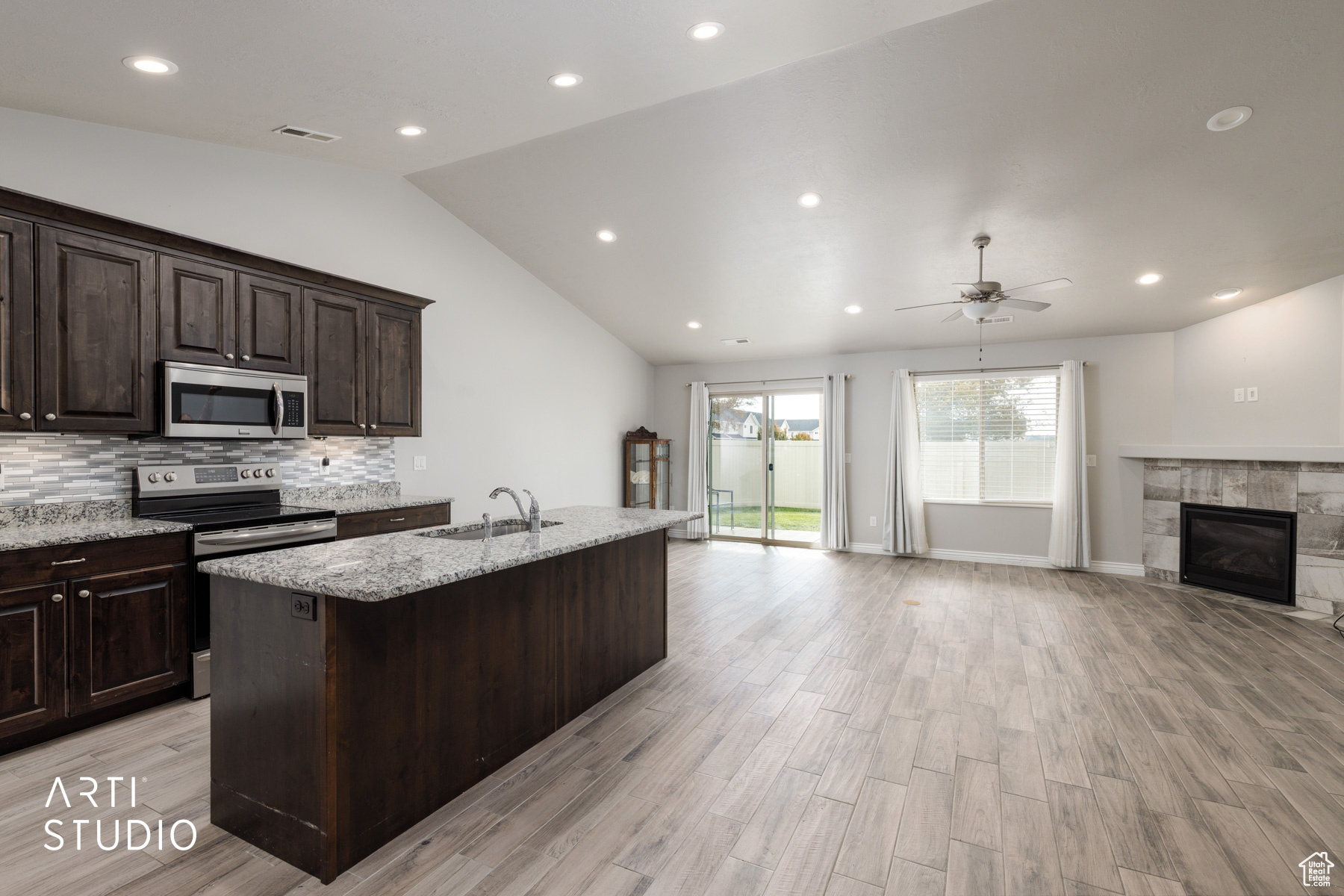 THE VILLAS AT COUNTRY HAVEN - Residential