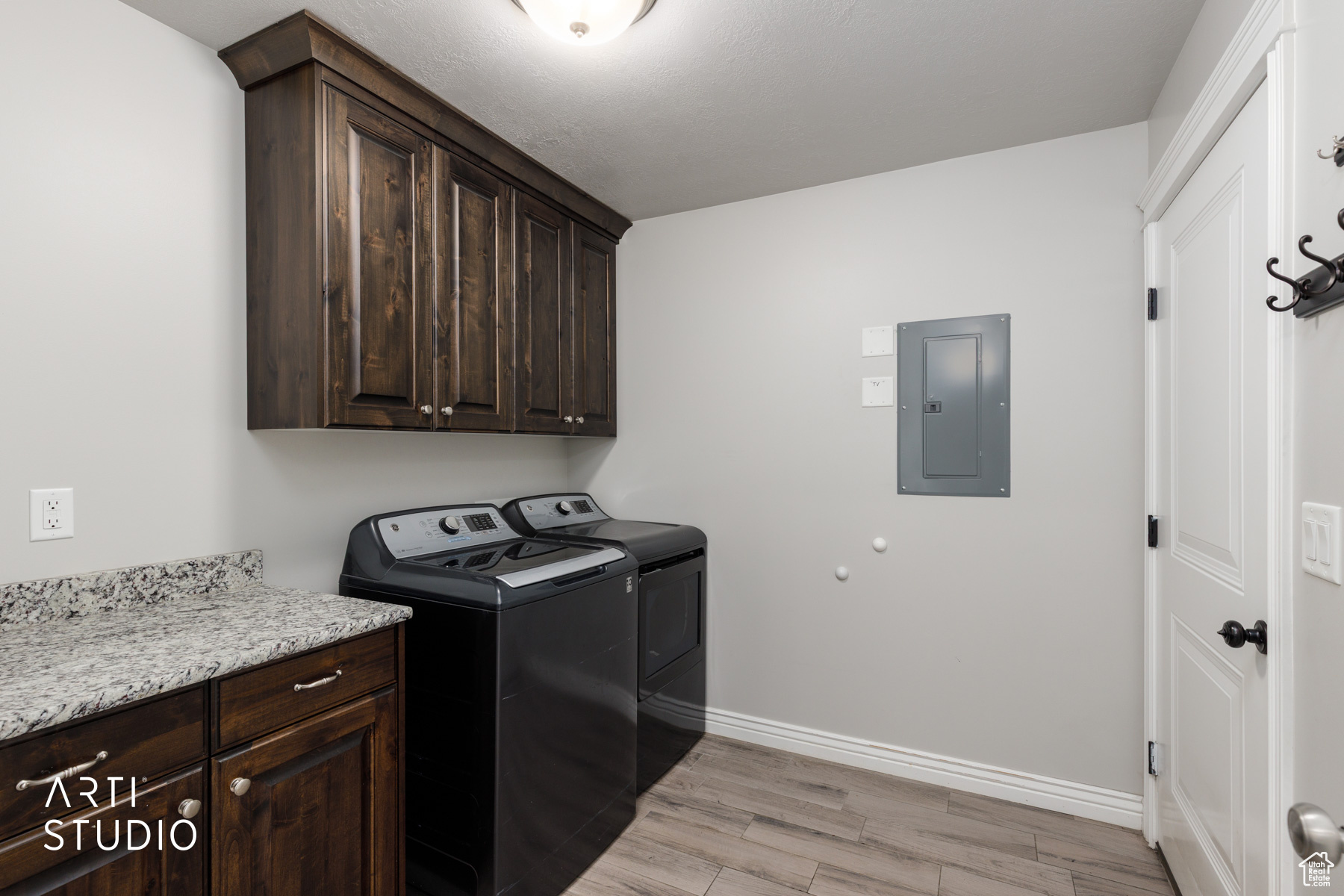 THE VILLAS AT COUNTRY HAVEN - Residential