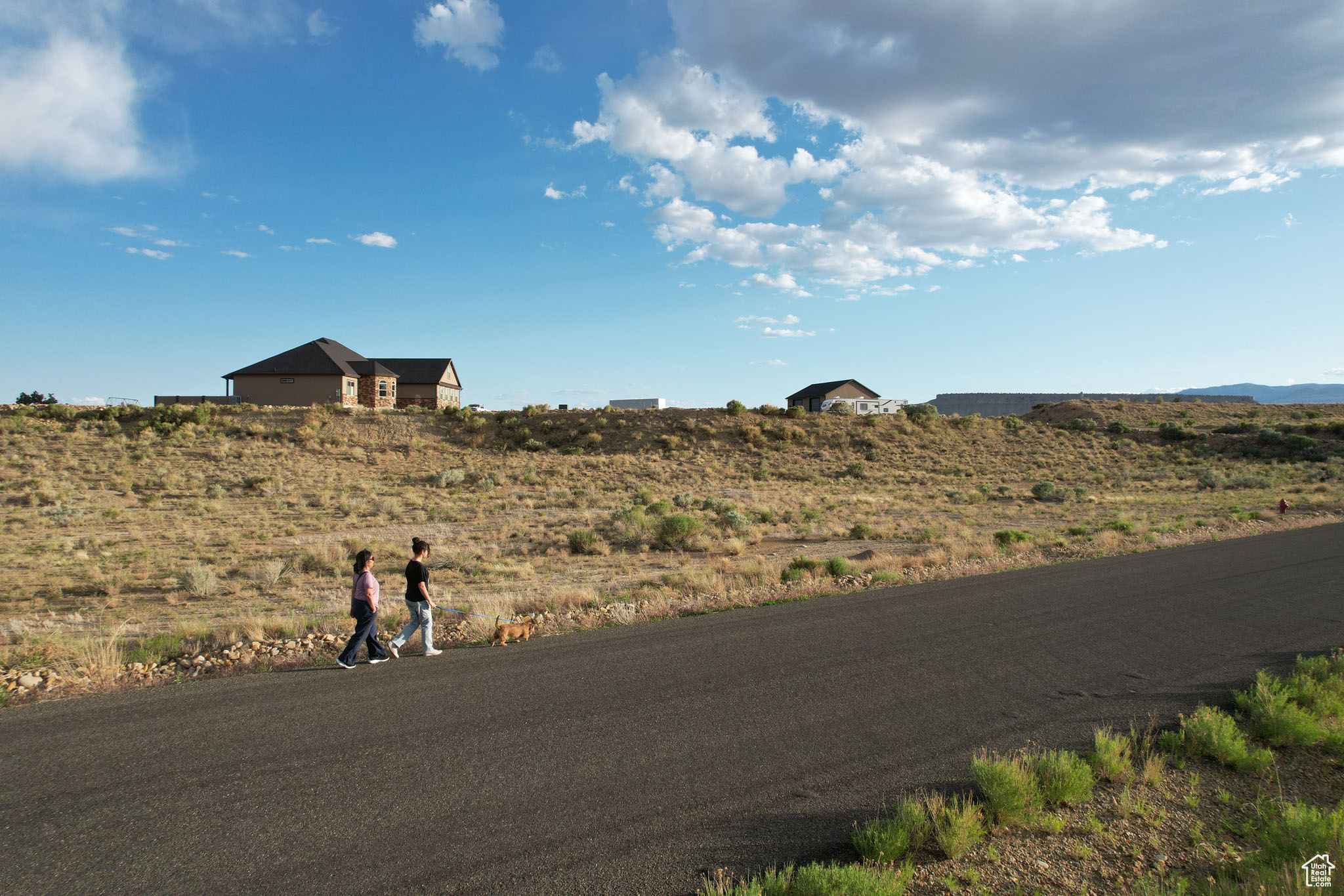 PINNACLE HEIGHTS - Land