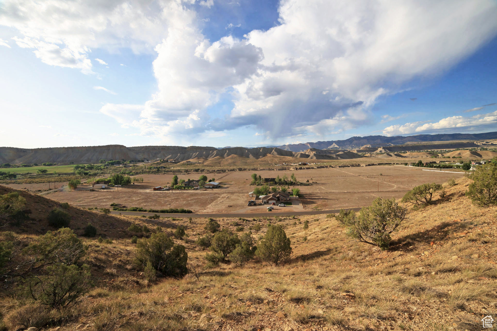 PINNACLE HEIGHTS - Land