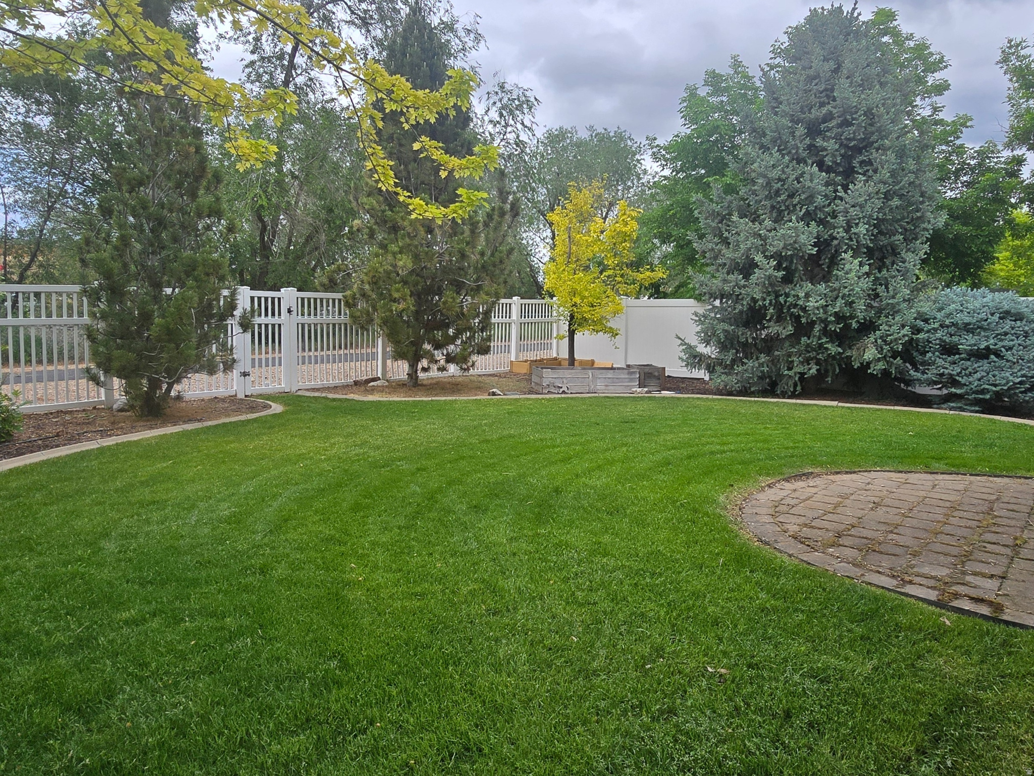 KAYSVILLE ESTATES - Residential