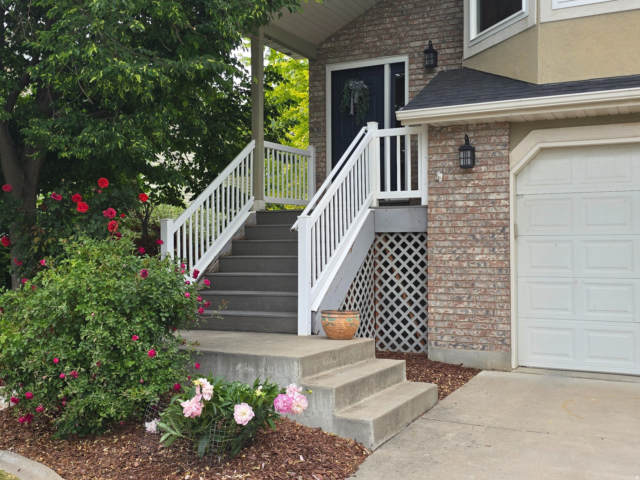 KAYSVILLE ESTATES - Residential