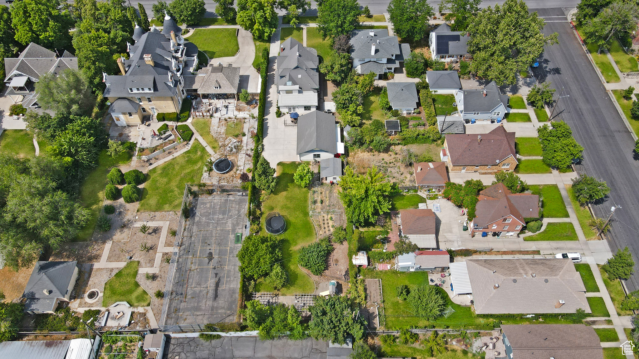 HISTORIC DISTRICT - Residential