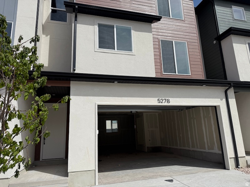 TOWNS AT BRYLEE FARMS - Residential