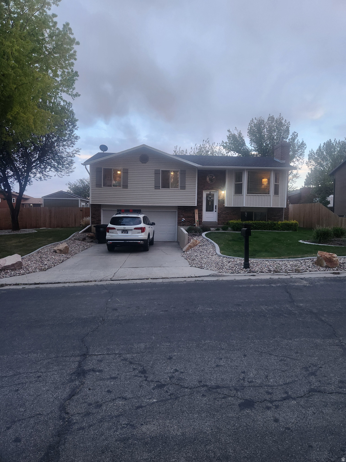 COTTONWOOD HEIGHTS PHASE 2 SUBD - Residential