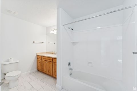 Tiny photo for 877 W 1920 S #C, Syracuse, UT 84075 (MLS # 2119118)
