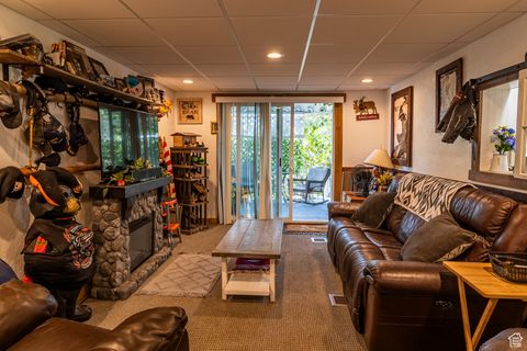 6891 S COLUMBIA DR West Jordan UT 84084