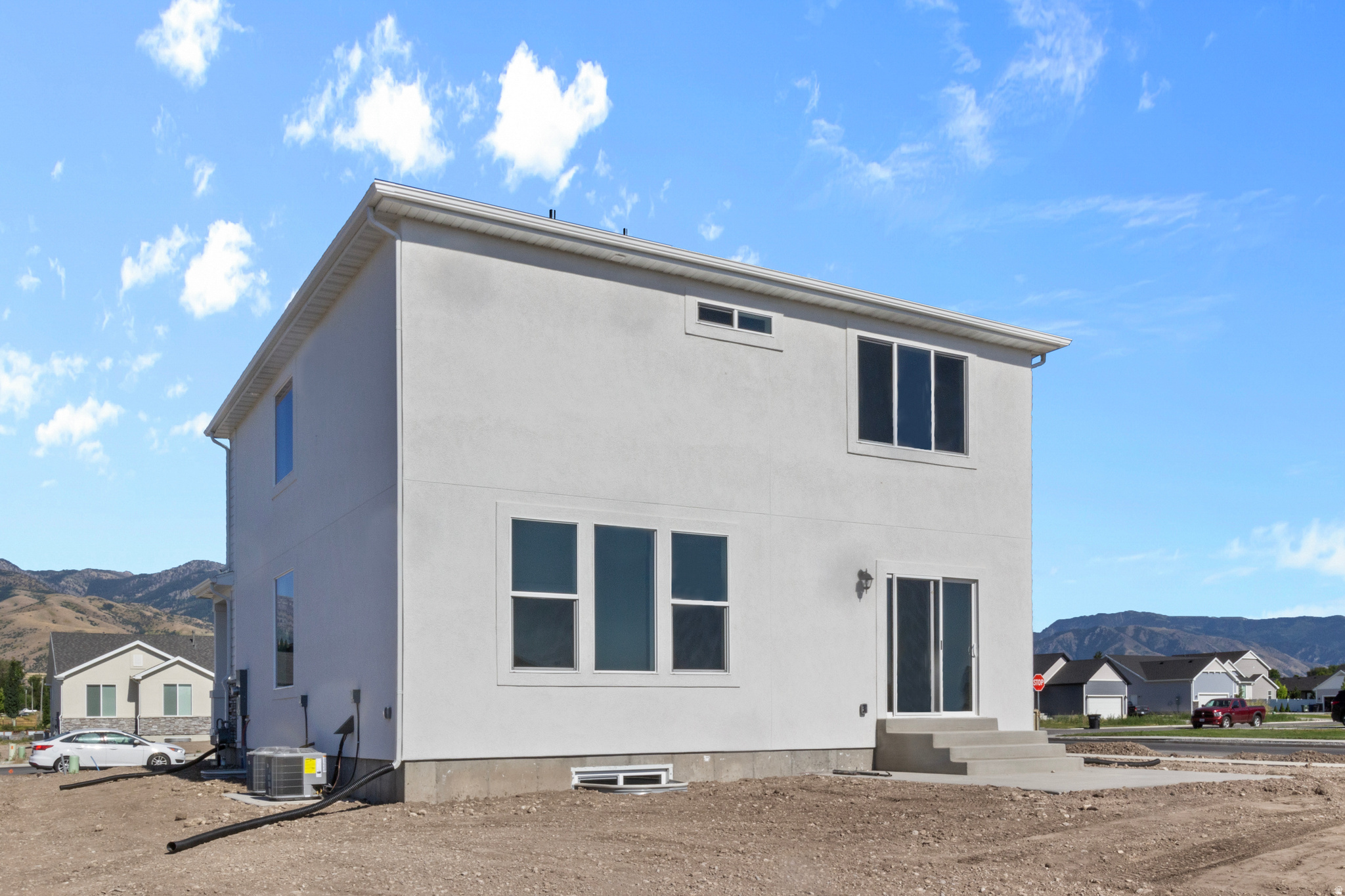 RIVERGATE - Residential