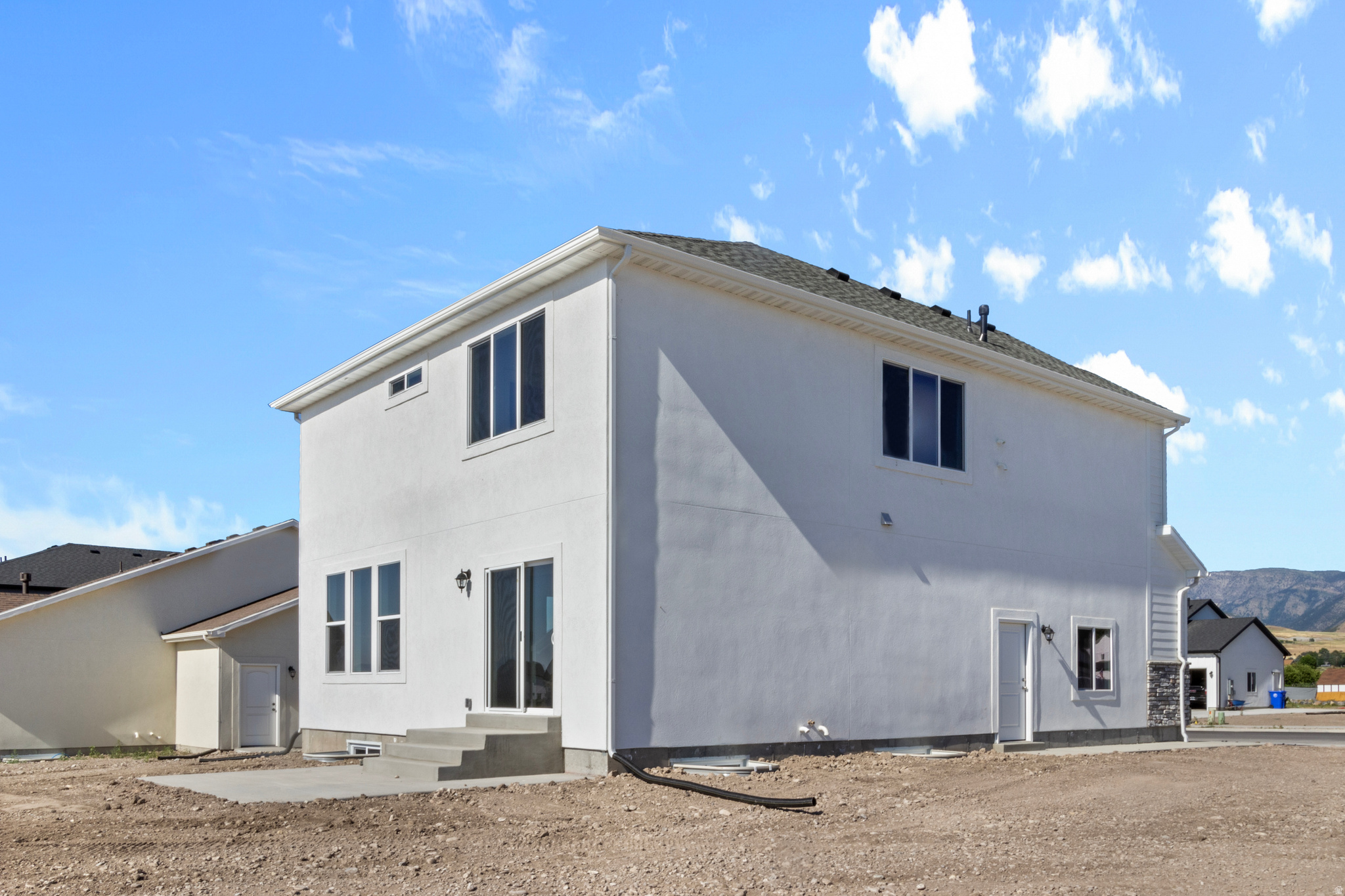 RIVERGATE - Residential
