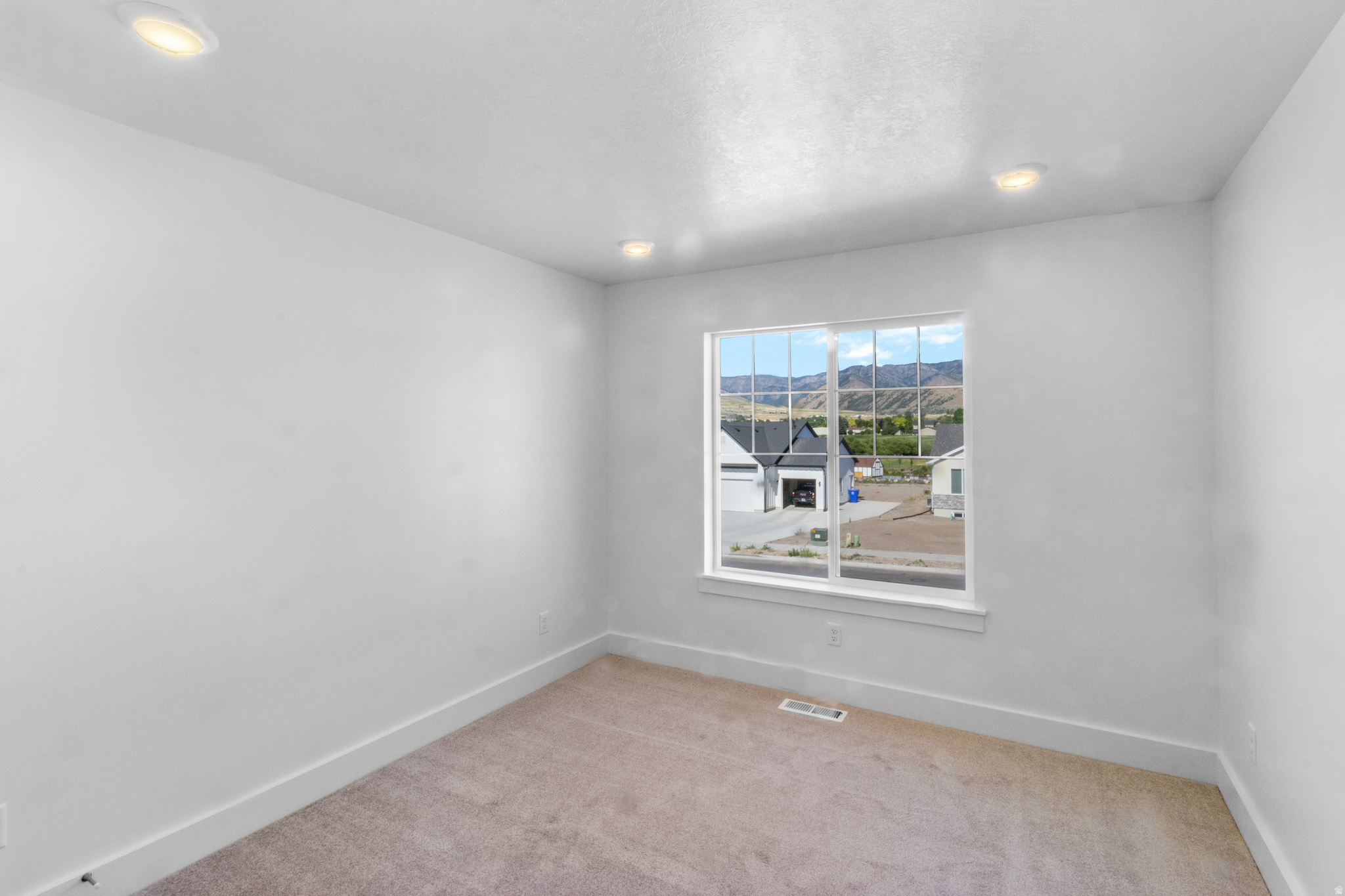 RIVERGATE - Residential