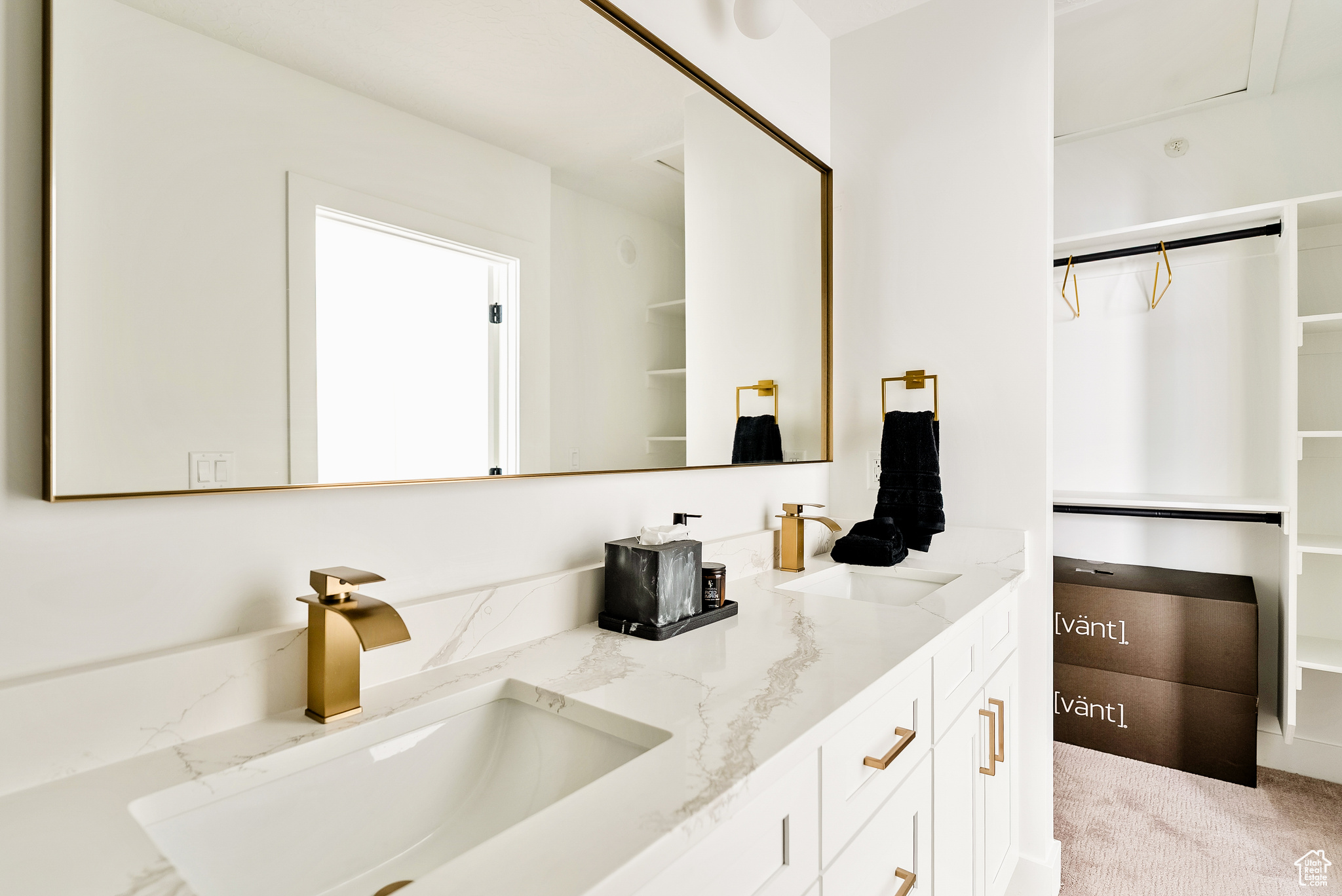 LARADEAN TOWNHOMES - Residential