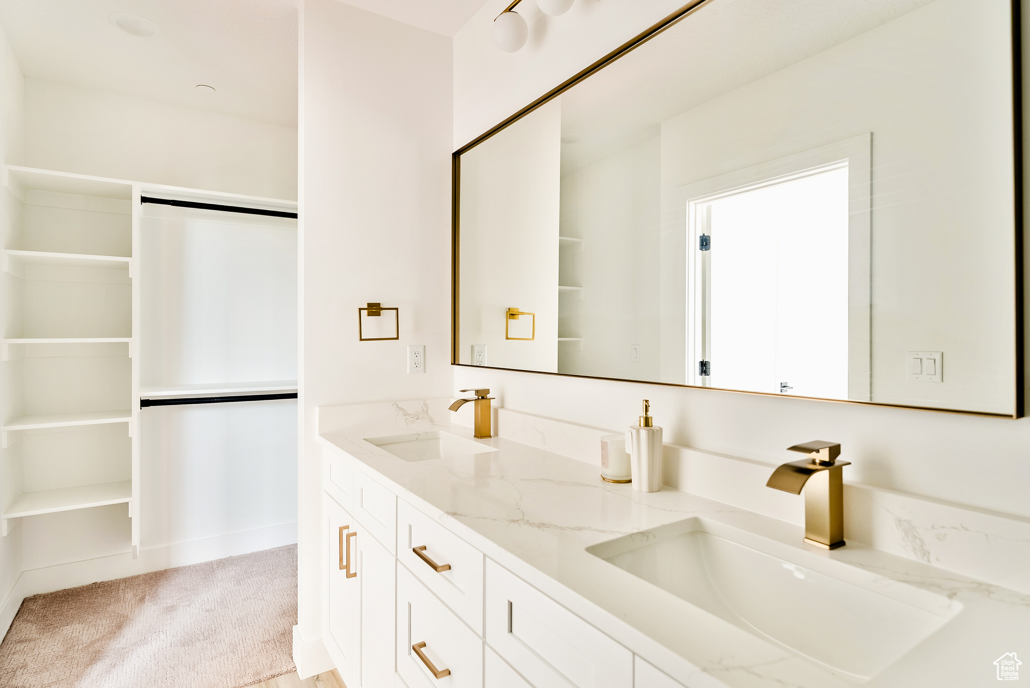 LARADEAN TOWNHOMES - Residential