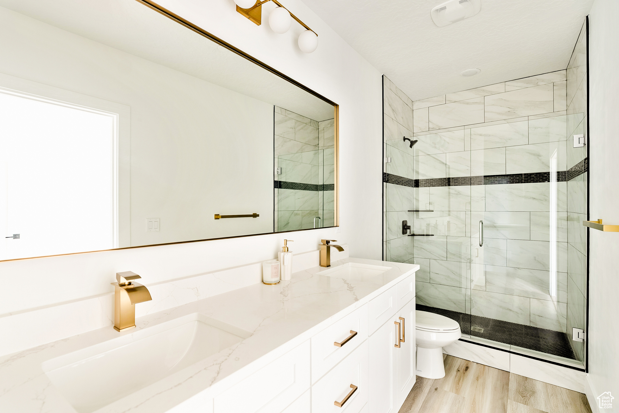 LARADEAN TOWNHOMES - Residential