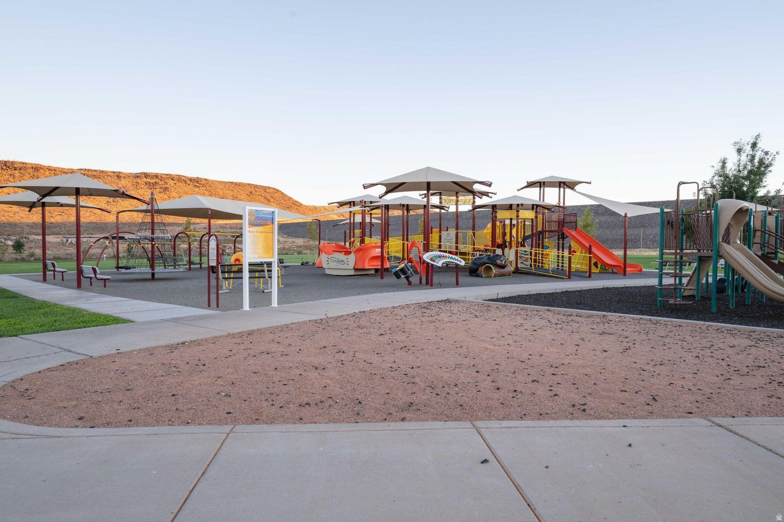 DIXIE SPRINGS - Residential