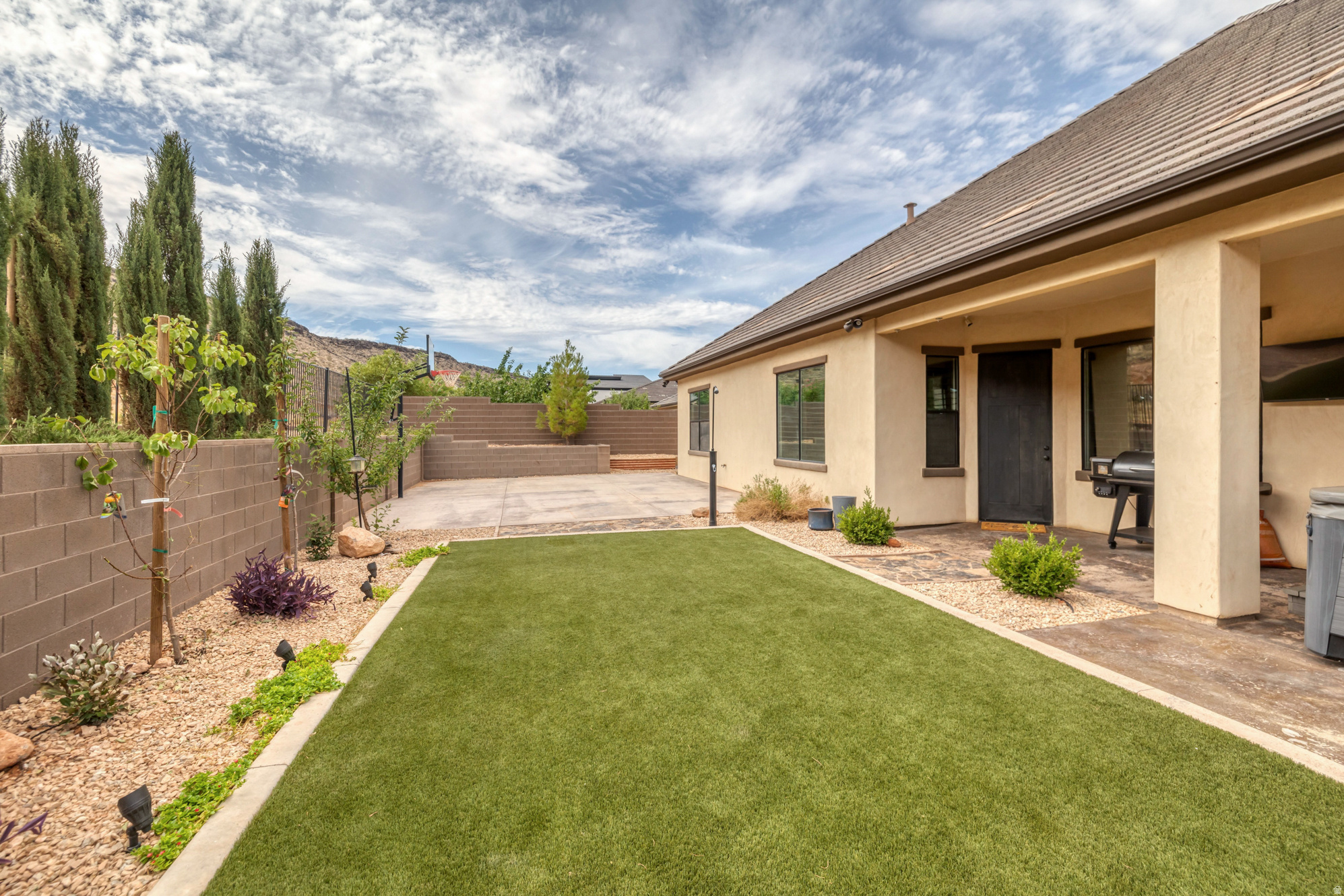 DIXIE SPRINGS - Residential