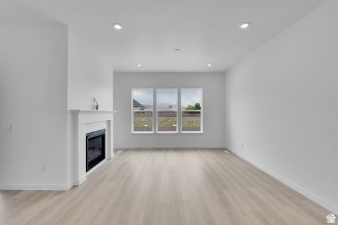 Tiny photo for 3176 E CANYON MEADOWS DR #213, Spanish Fork, UT 84660 (MLS # 2111837)