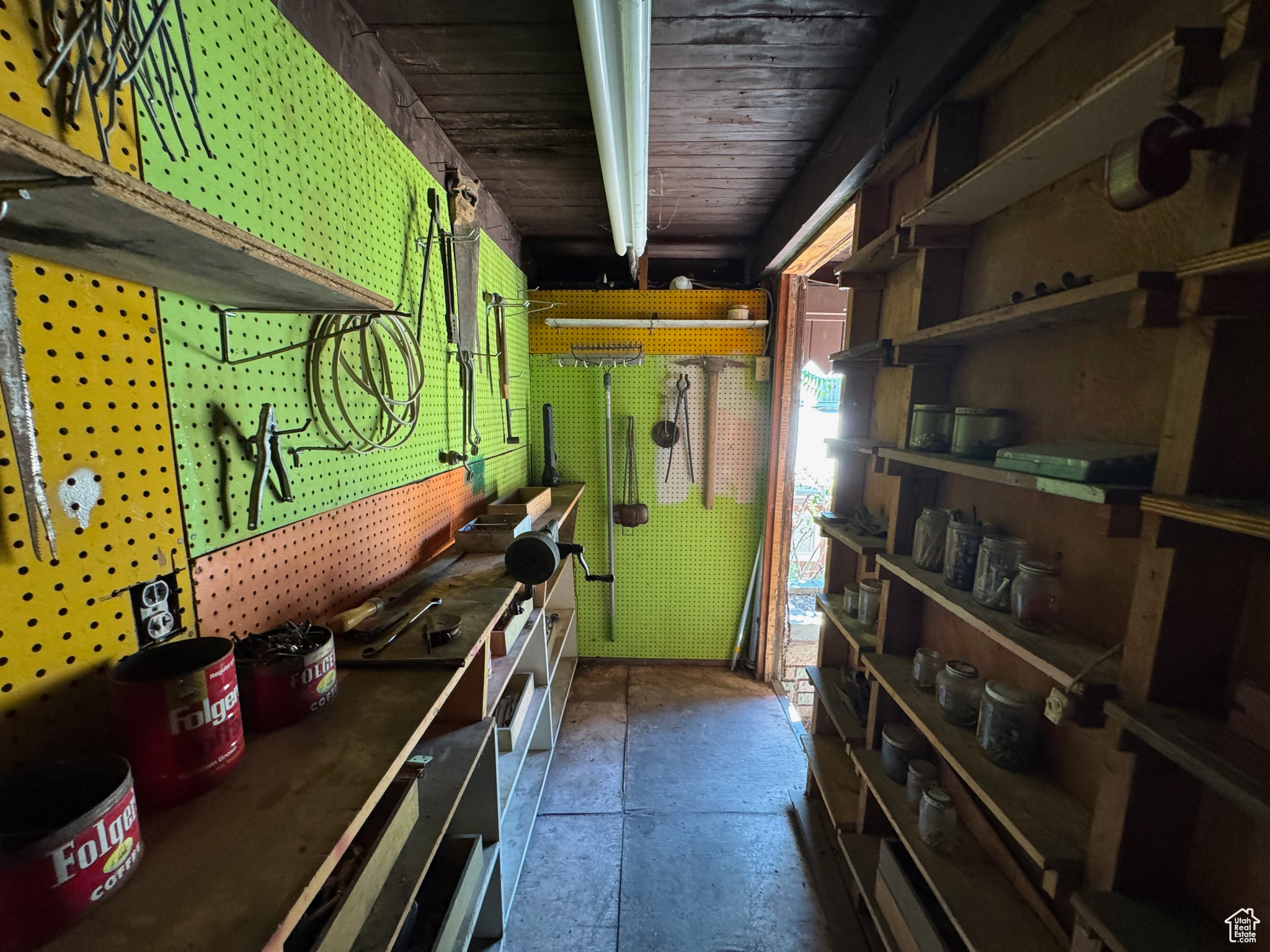 AVENUES - Residential