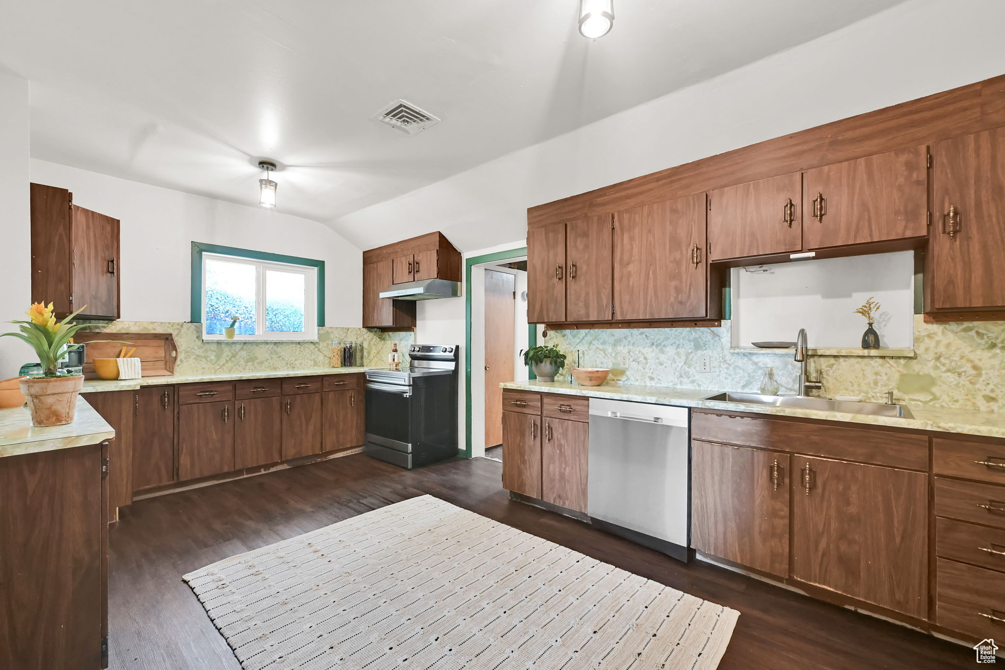 AVENUES - Residential